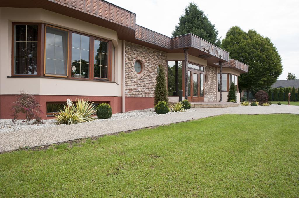 Hotel Resort Lovecka Basta Strakonice Bagian luar foto
